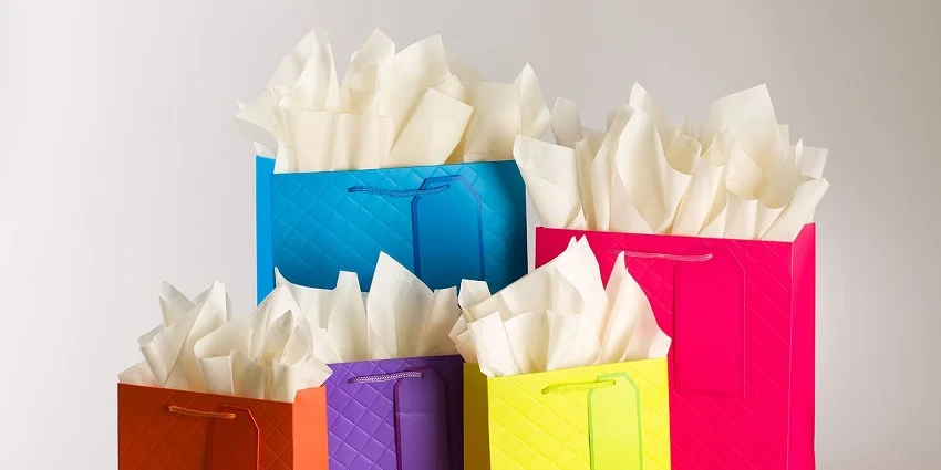 how to put tissue paper in a gift bag