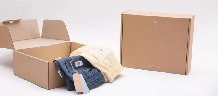 packaging is best for mailing clothing's
